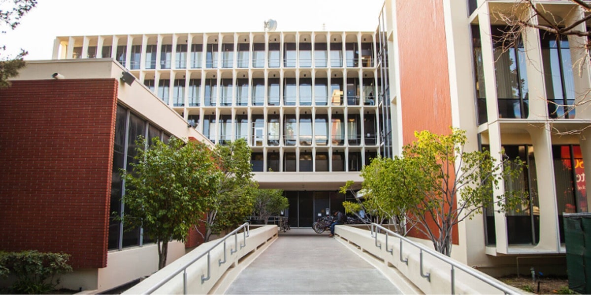 南加州大学研究生热门专业：电子与计算机工程专业 